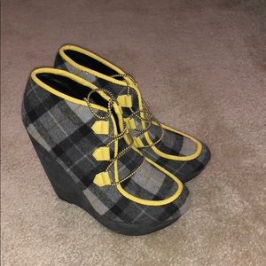 Unique Rachel Roy booties